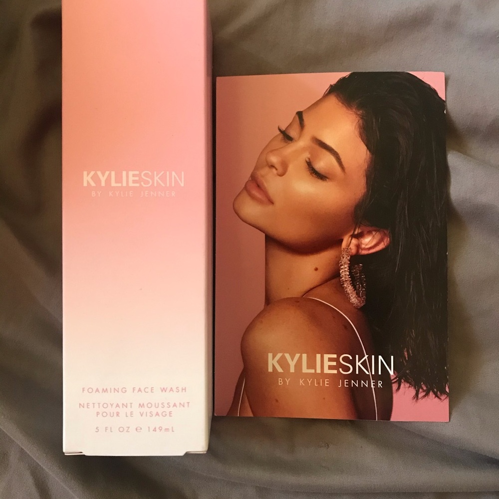 Kylie Jenner foaming face wash